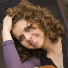 Roberta Campos