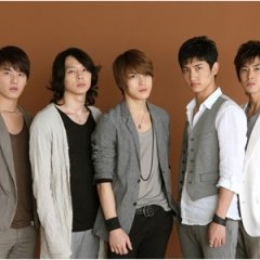 Tohoshinki