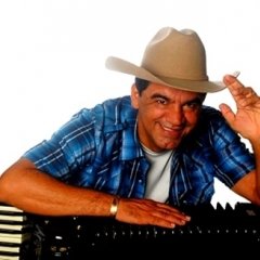 Ton Oliveira